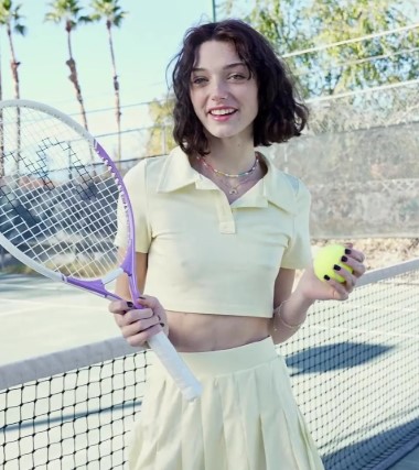 Tennis Babe Takes Break – Shrooms Q อยากซ้อมต่อแต่ขอเซ็กซ์ก่อน